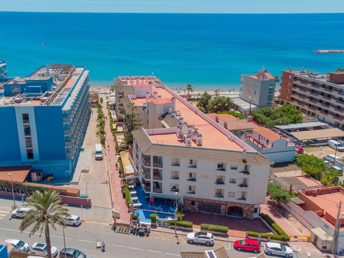 Apartamentos Turisticos Augustus Cambrils Bagian luar foto