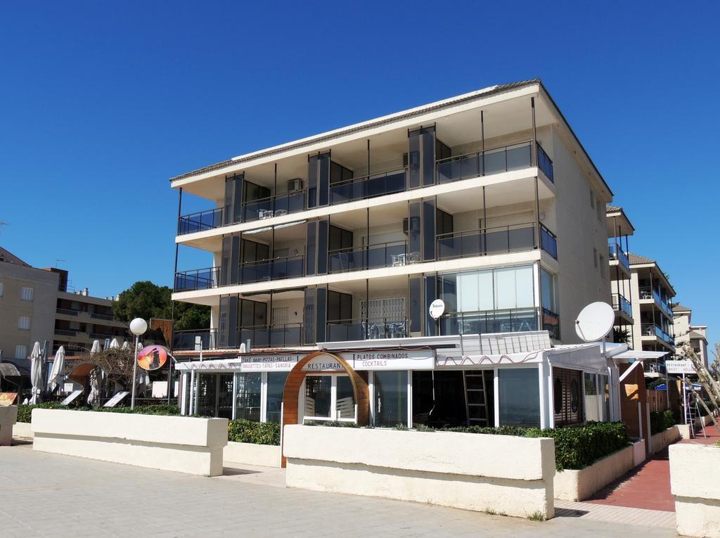 Apartamentos Turisticos Augustus Cambrils Bagian luar foto