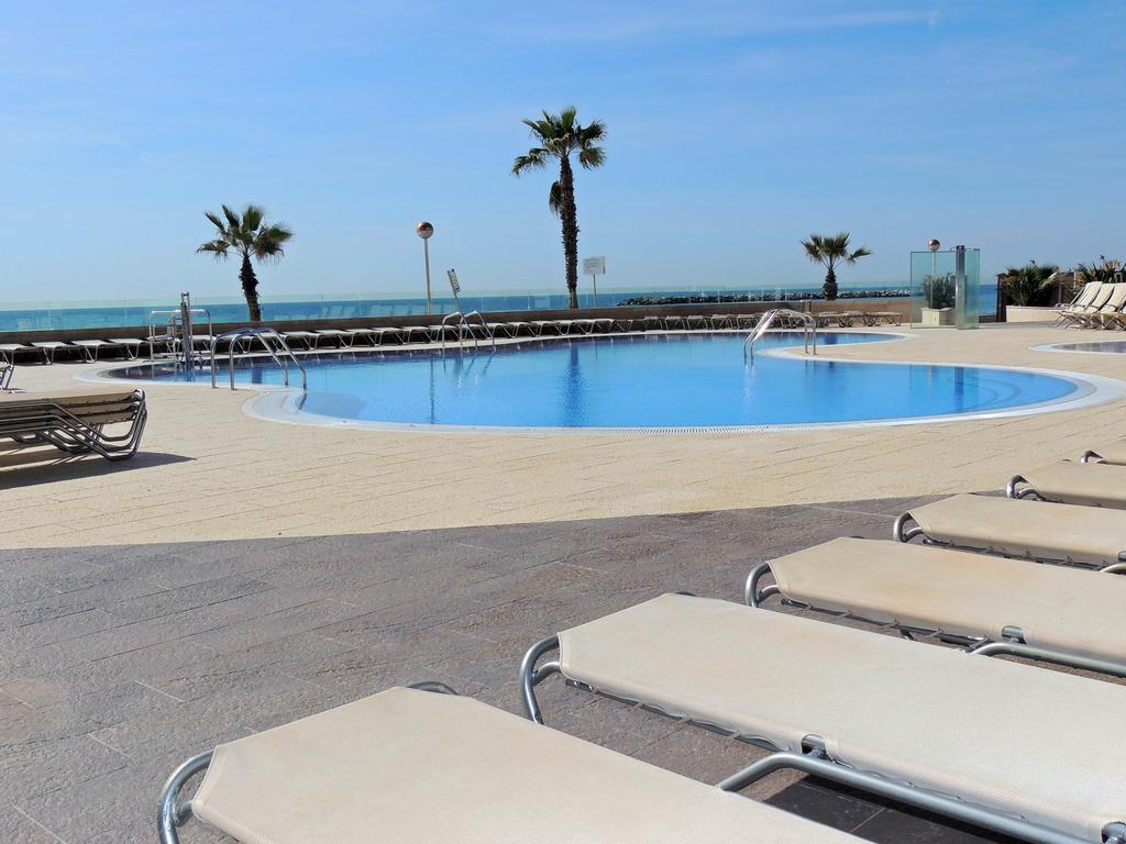 Apartamentos Turisticos Augustus Cambrils Bagian luar foto