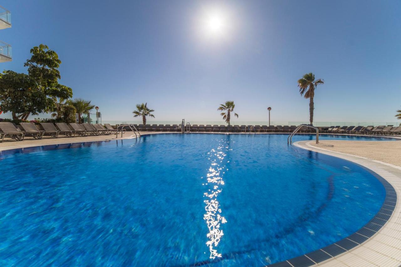 Apartamentos Turisticos Augustus Cambrils Bagian luar foto
